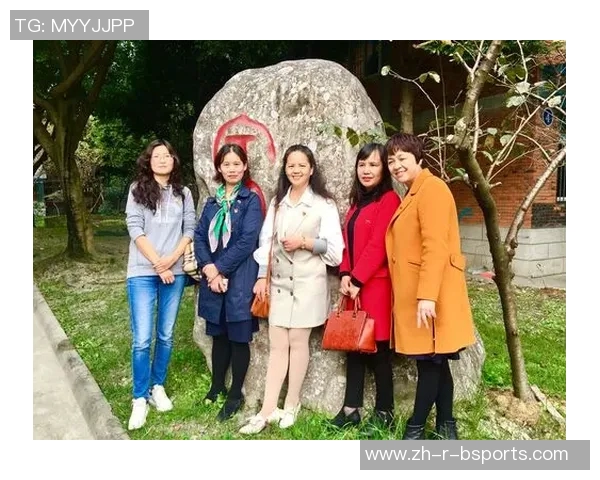 温暖足球明星的光辉时刻与感人故事:他们如何用行动传递爱与希望 温暖足球明星的光辉时刻与感人故事:他们如何用行动传递爱与希望